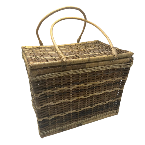 BAKUL BERKELAH BERTUDUNG