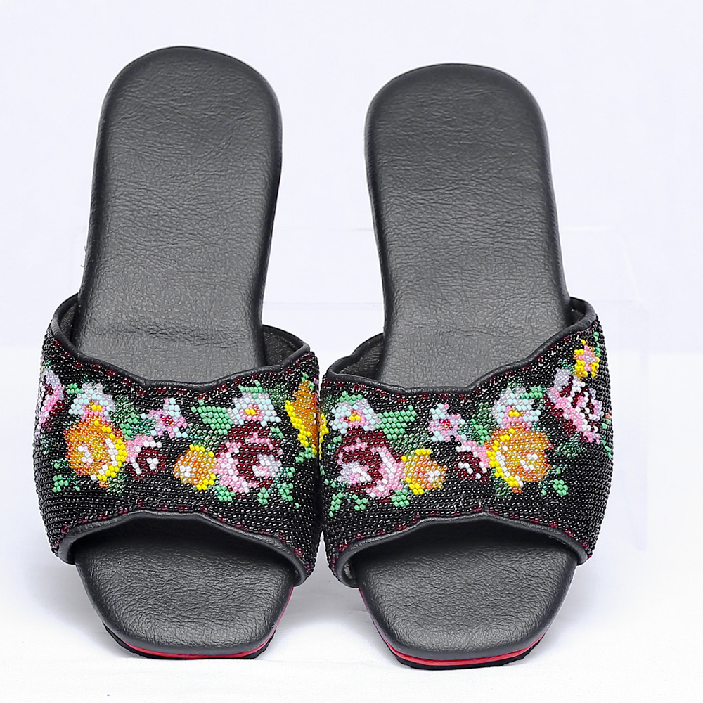 (PRE-ORDER) KASUT MANIK  TERBUKA DEPAN  SAIZ 3 (MANIK HALUS)