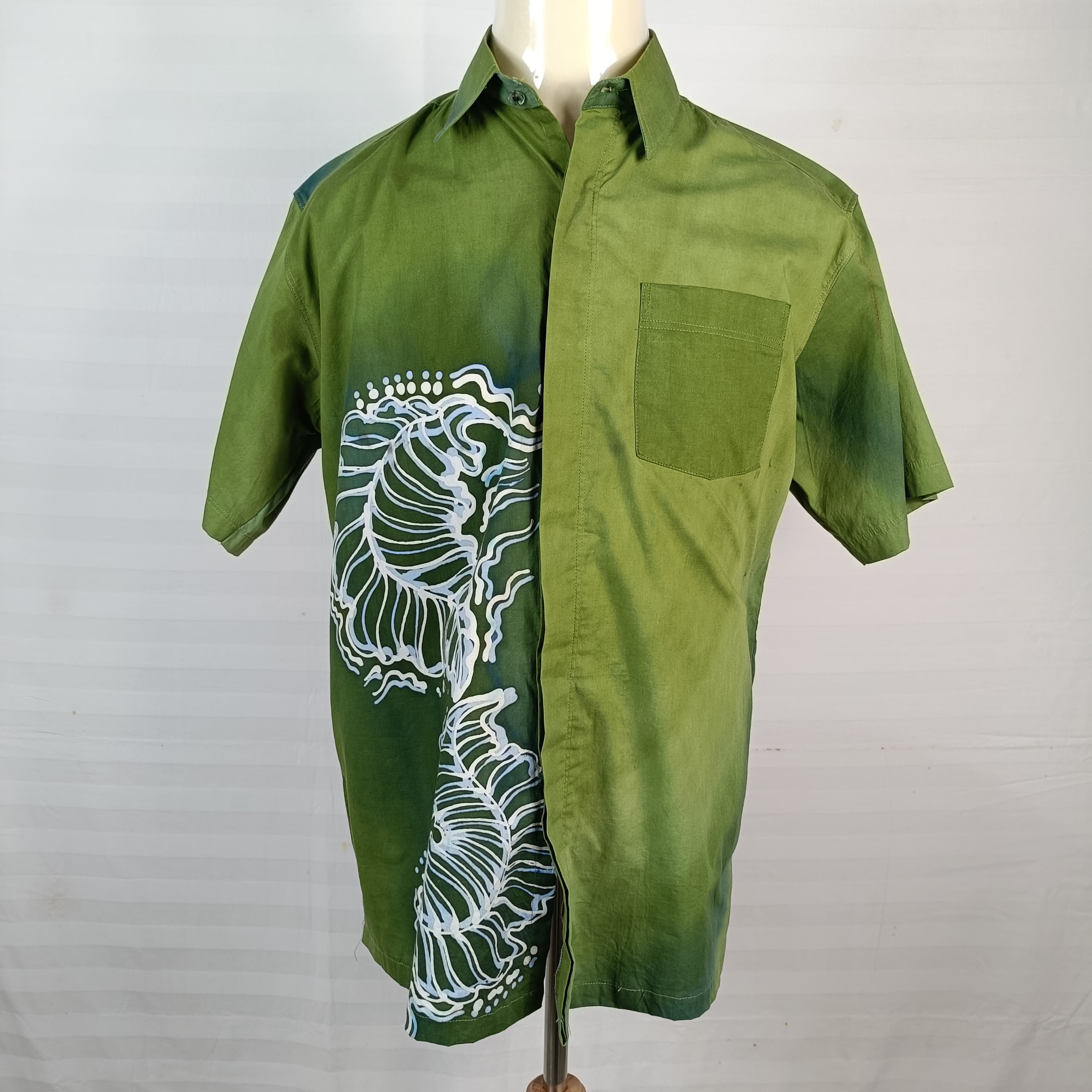 SHORT SLEEVE BATIK MEN SHIRT