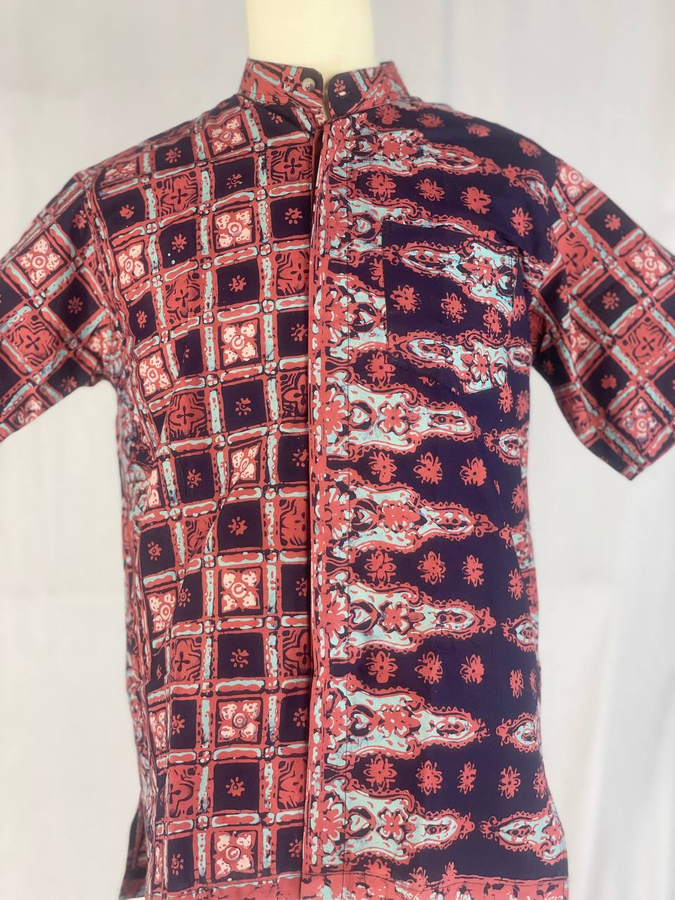 SHORT SLEEVE BATIK MEN SHIRT