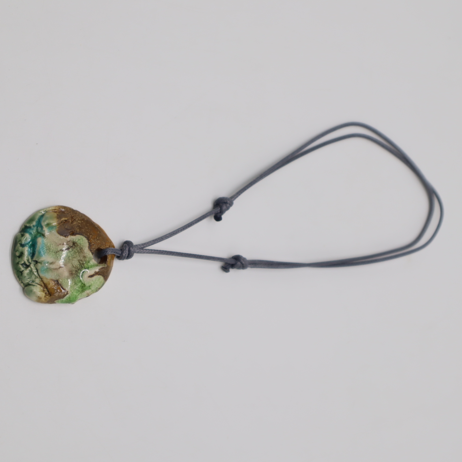 CERAMIC NECKLACE
