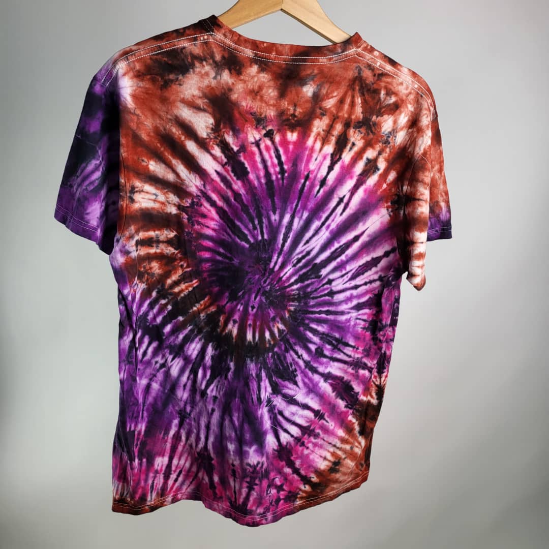 T SHIRT TYE & DYE