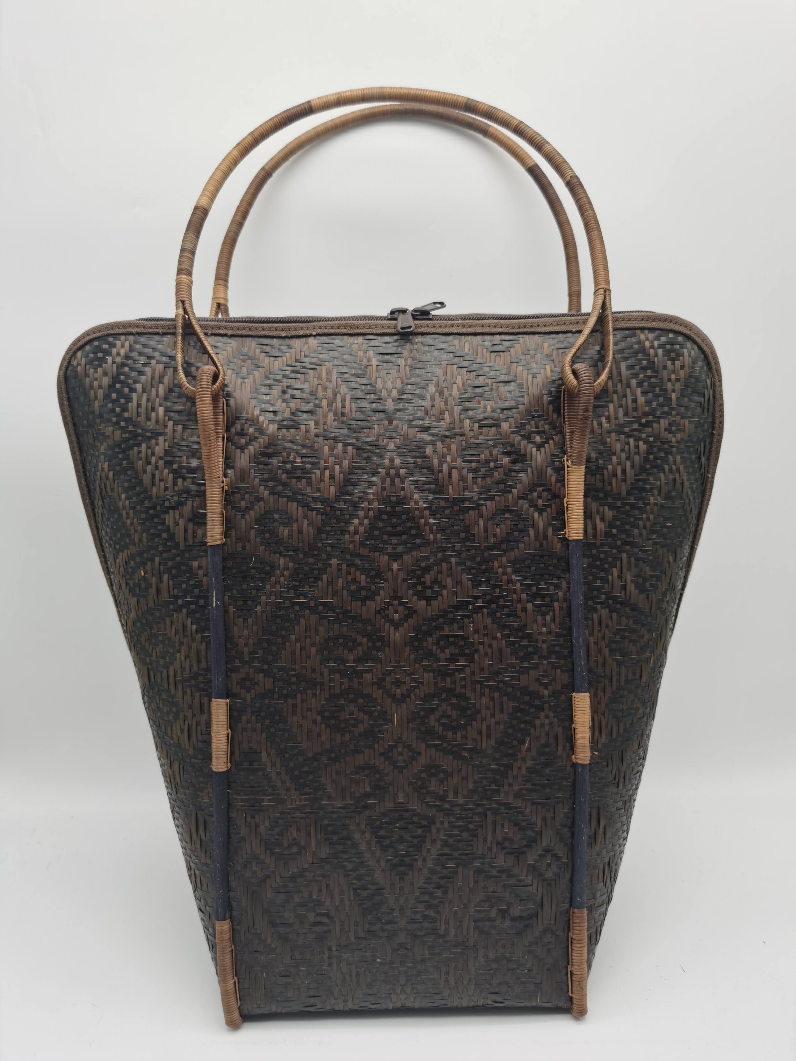 BEG TIKALIS SINUMANDAK COKLAT GELAP