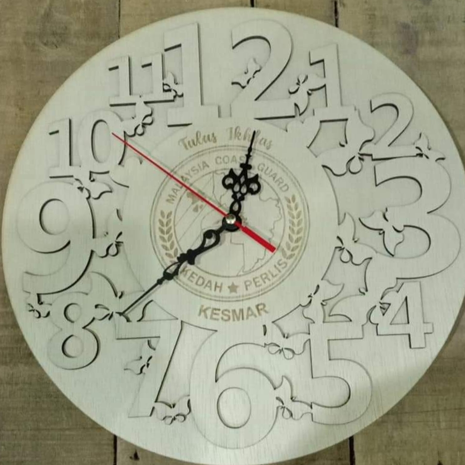 WOOD WALL CLOCK