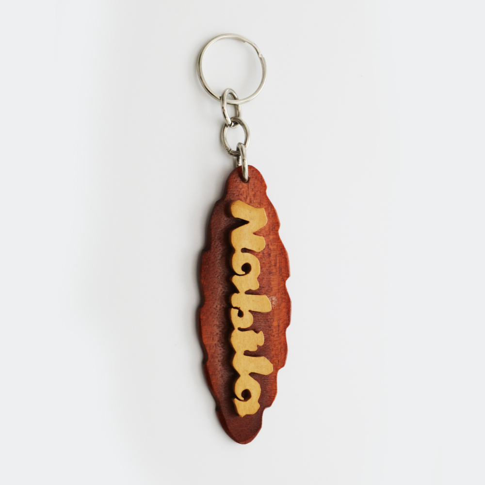 KEYCHAIN NAMA KAYU BERUKIR