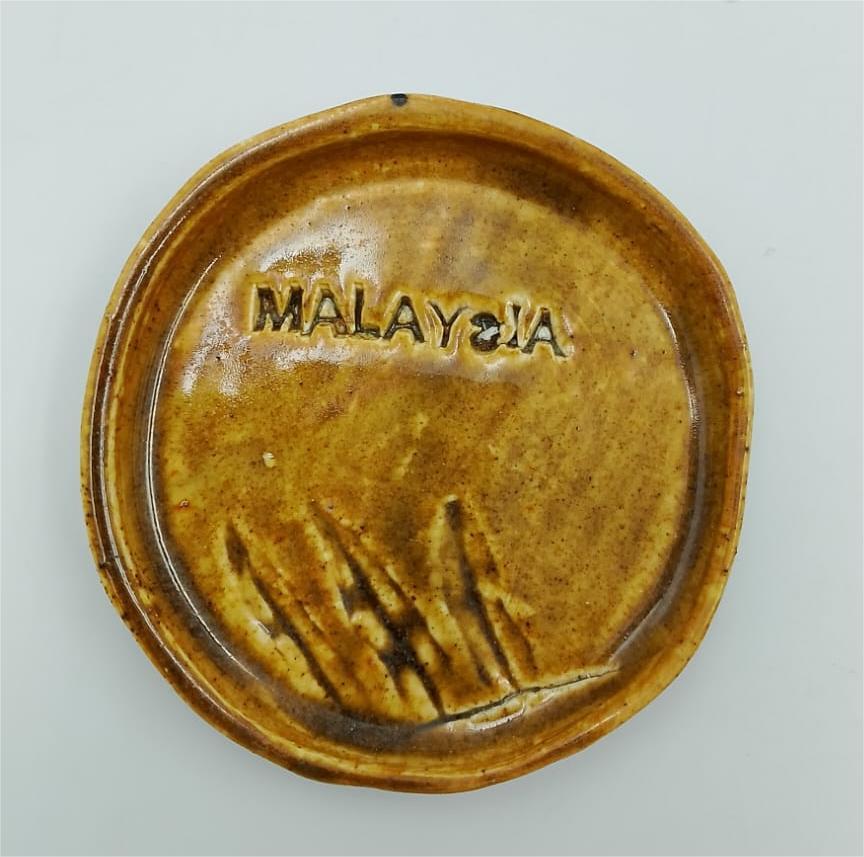 ACCESSORIES PLATE