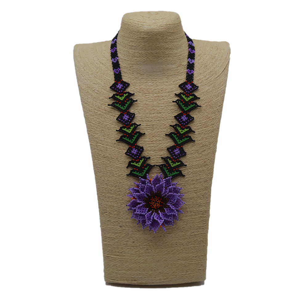 3D FLORAL NECKLACE