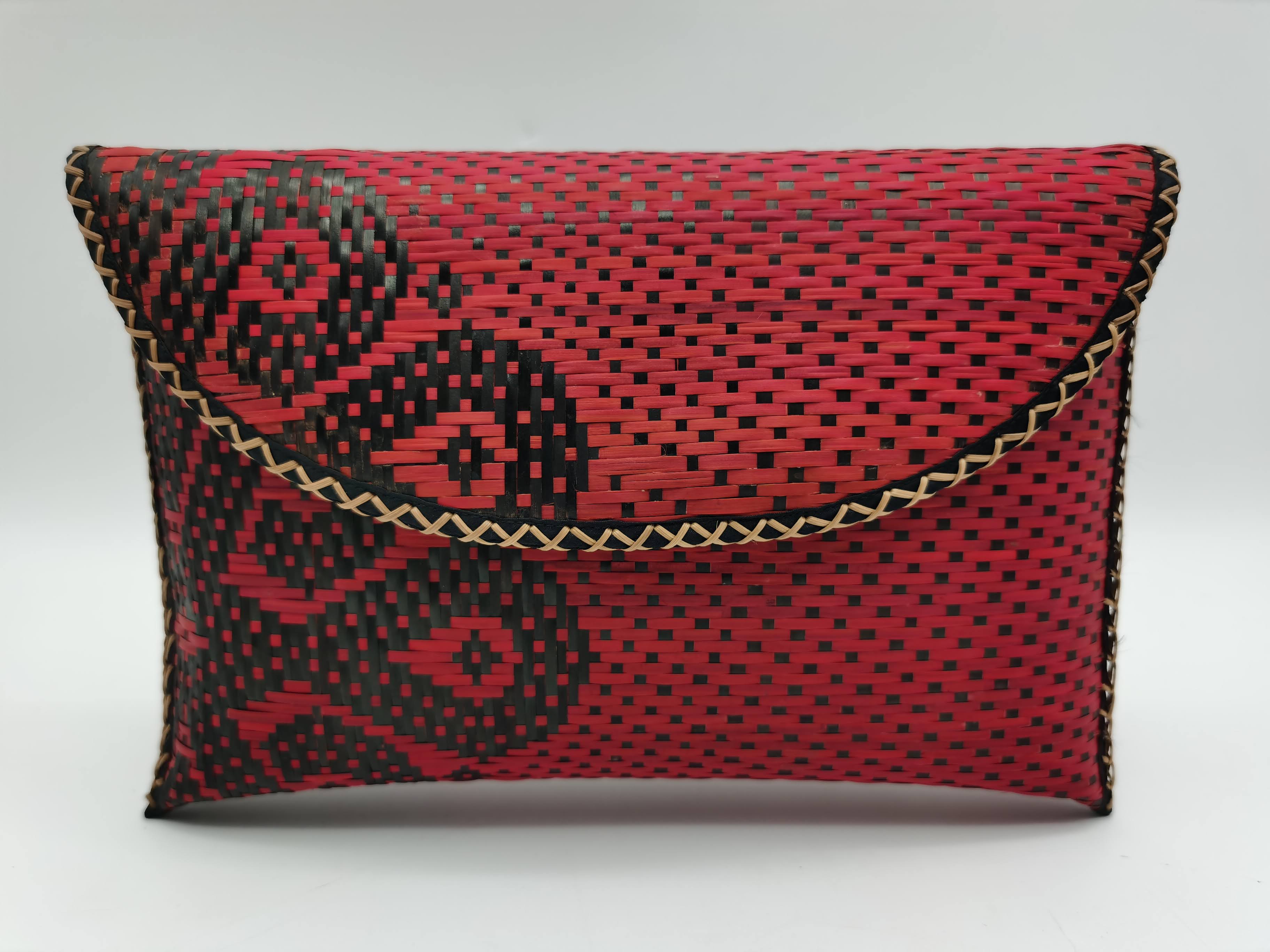 NAHALIAN RED CLUTCH BAG