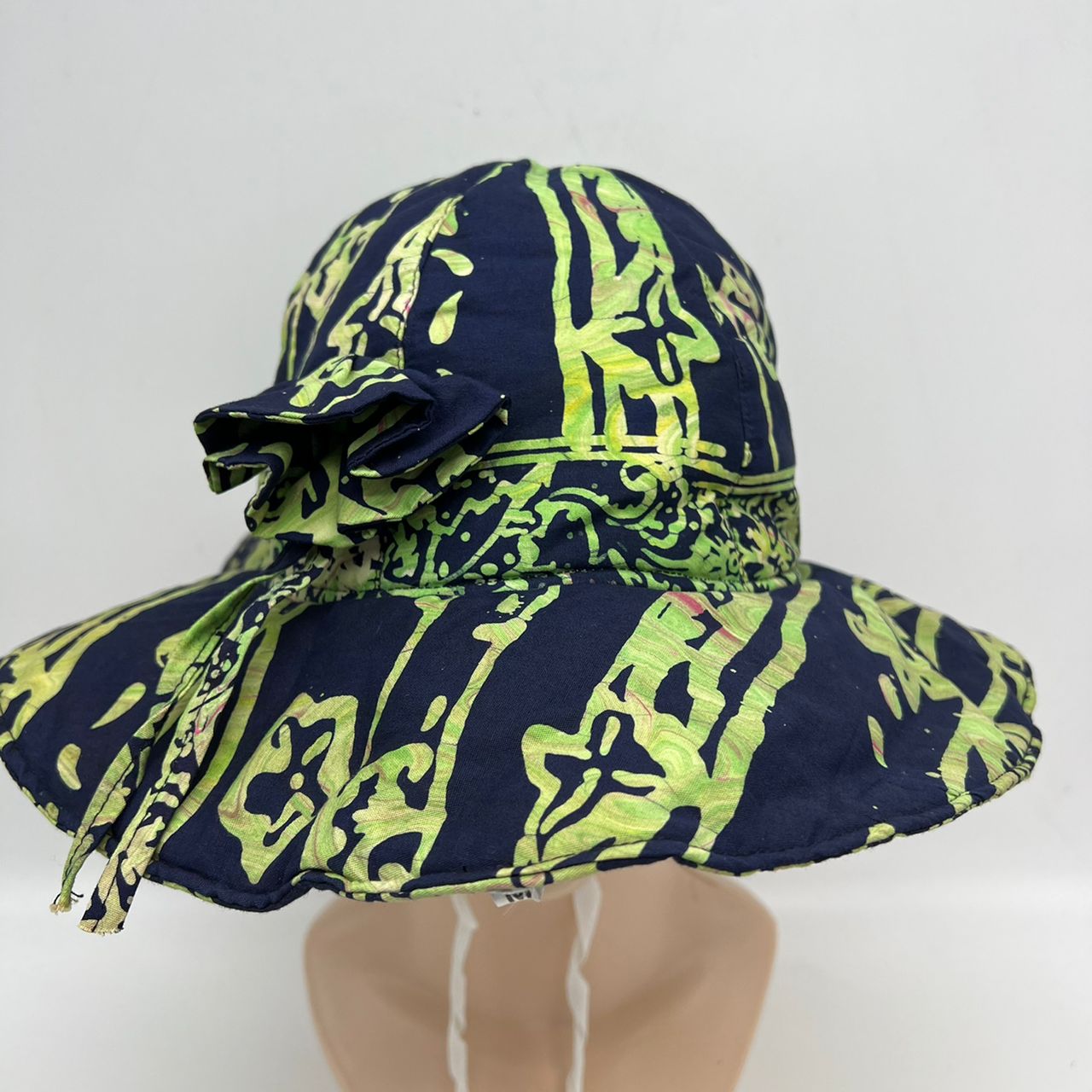 TOPI BATIK