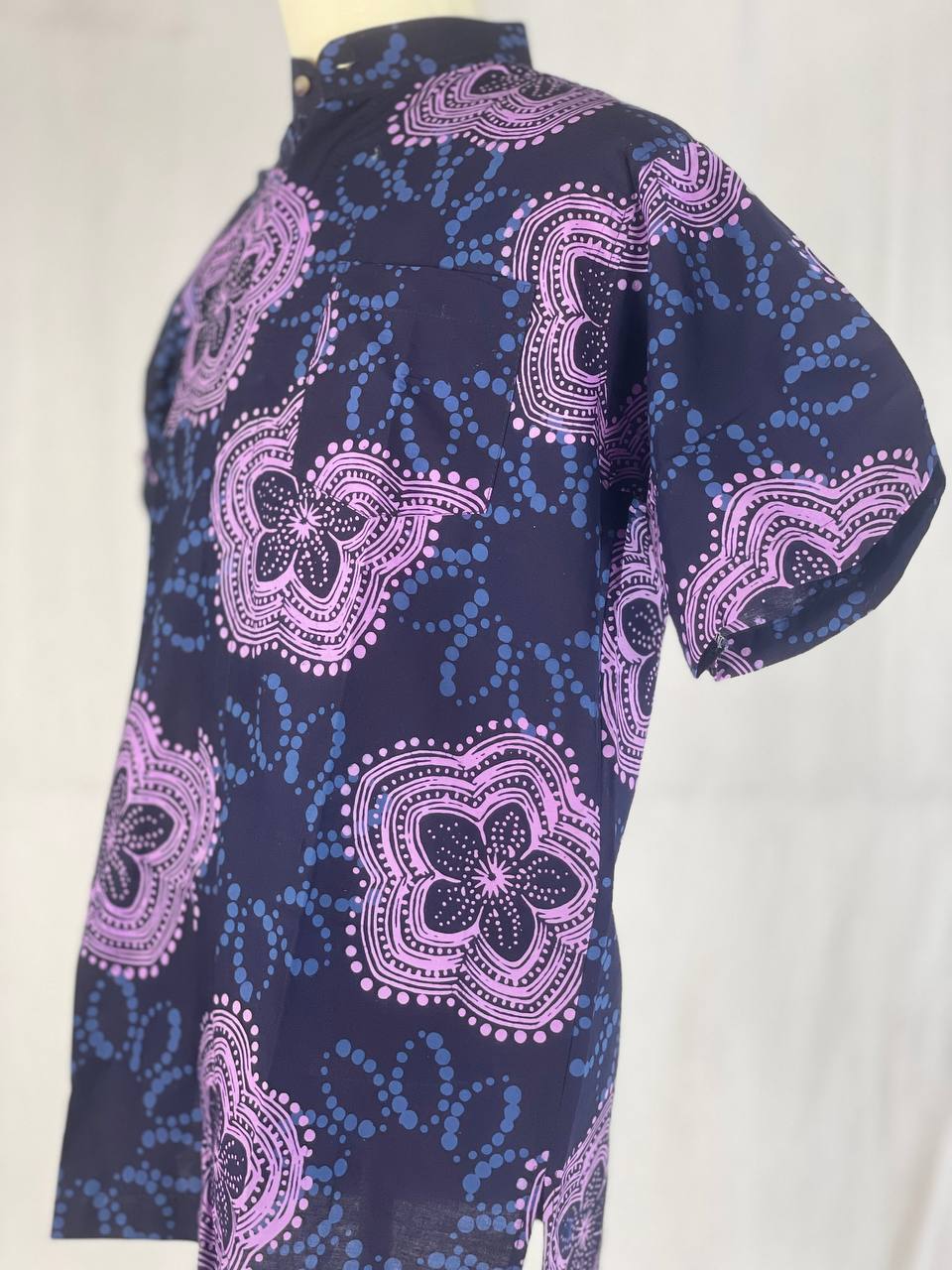 SHORT SLEEVE BATIK MEN SHIRT