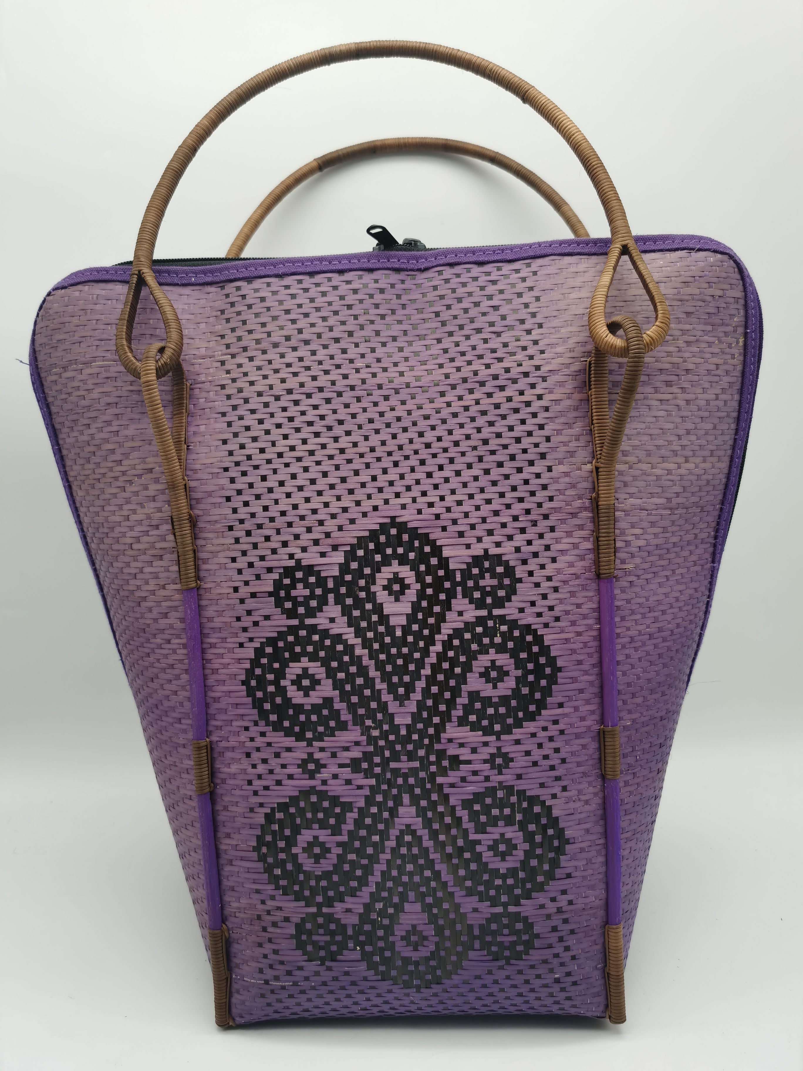 NILIKAR LIGHT PURPLE TIKALIS BAG