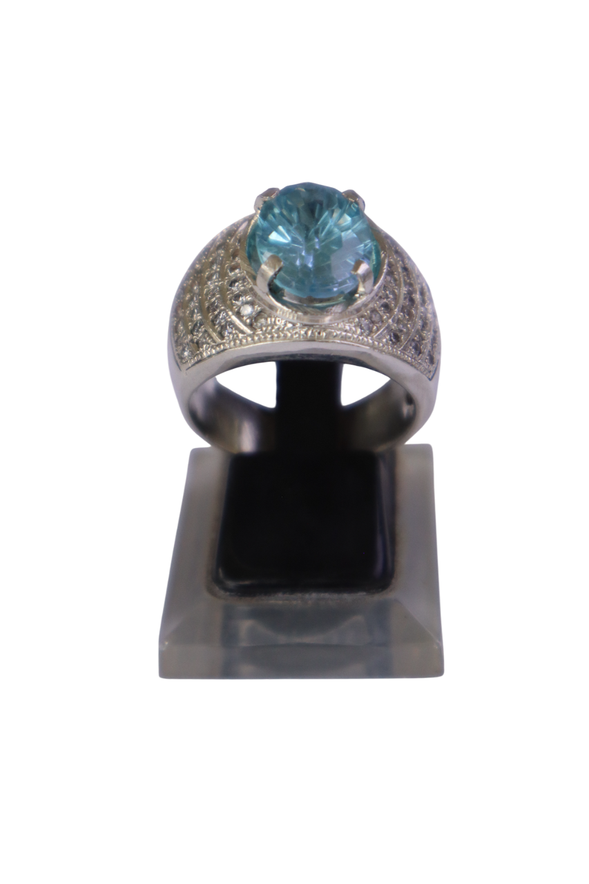 SKY BLUE TOPAZ FRACIE CUT RING