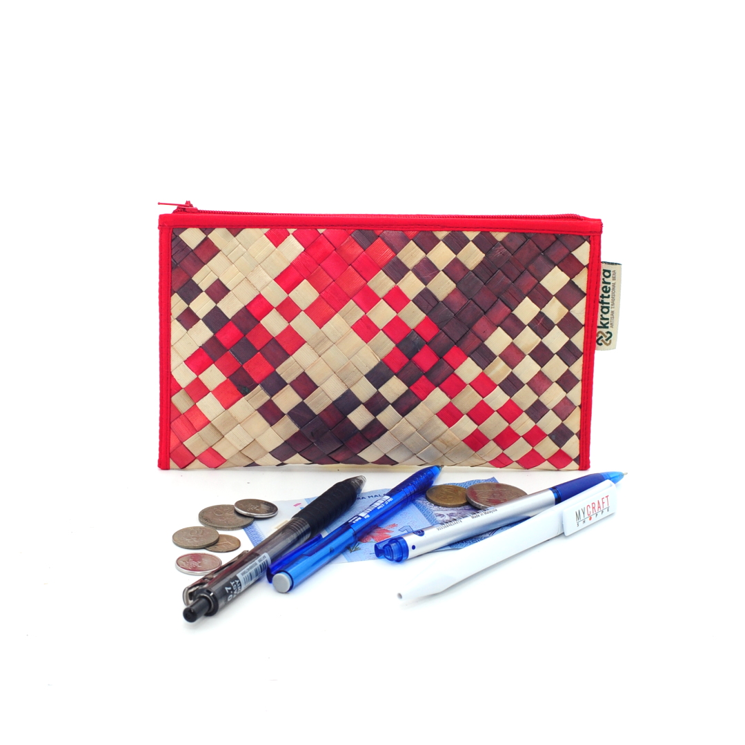 BEKAS PENSIL ANYAMAN