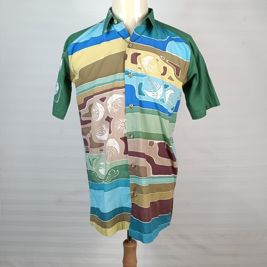 SHORT SLEEVE BATIK MEN SHIRT