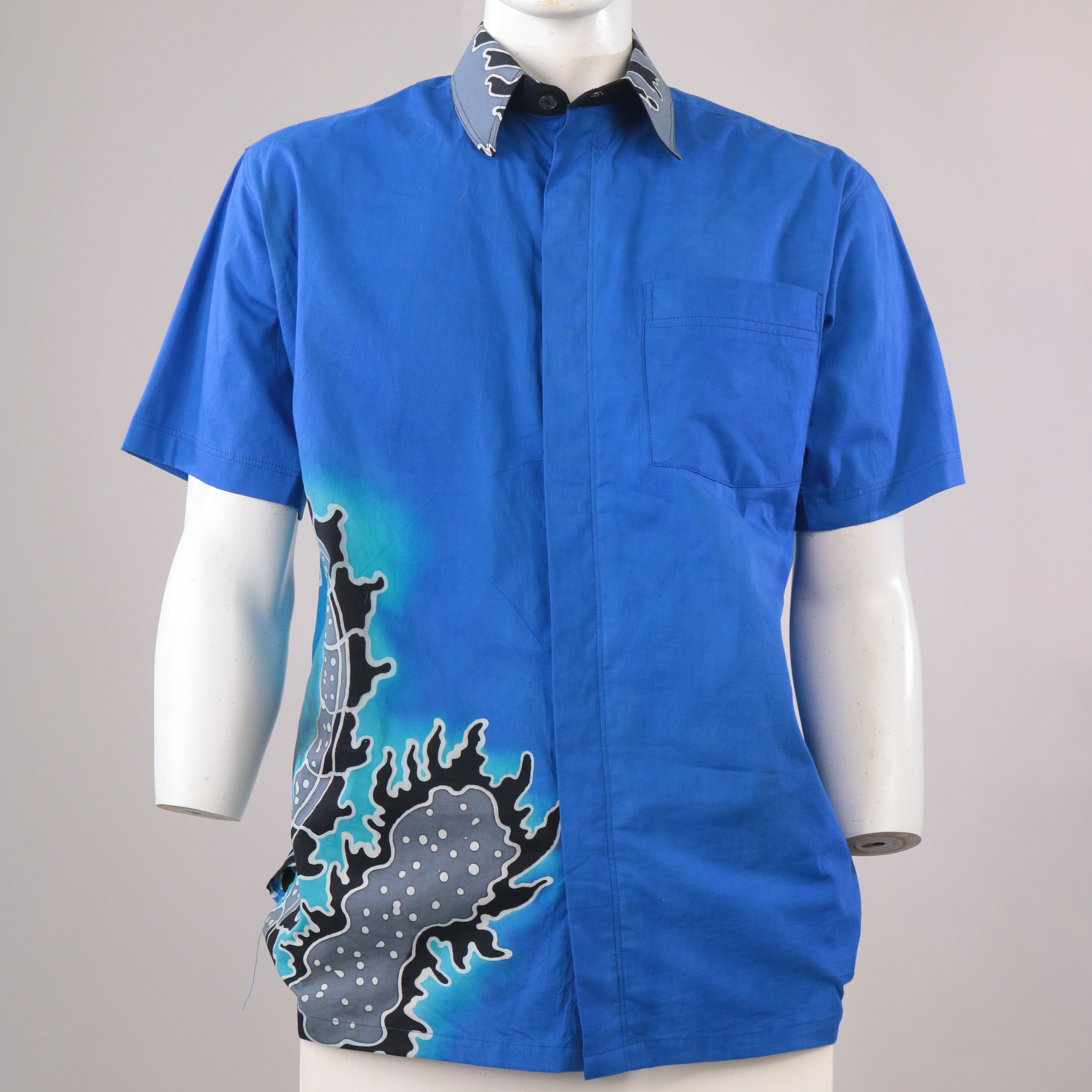 SHORT SLEEVE BATIK MEN SHIRT