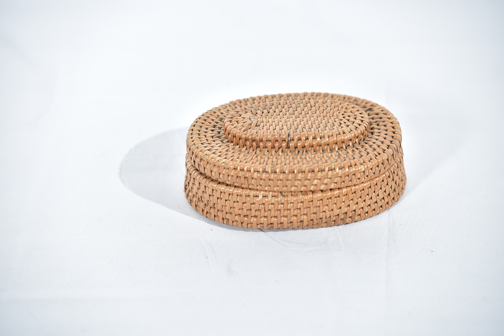 SELAPA ANYAMAN RIBU-RIBU