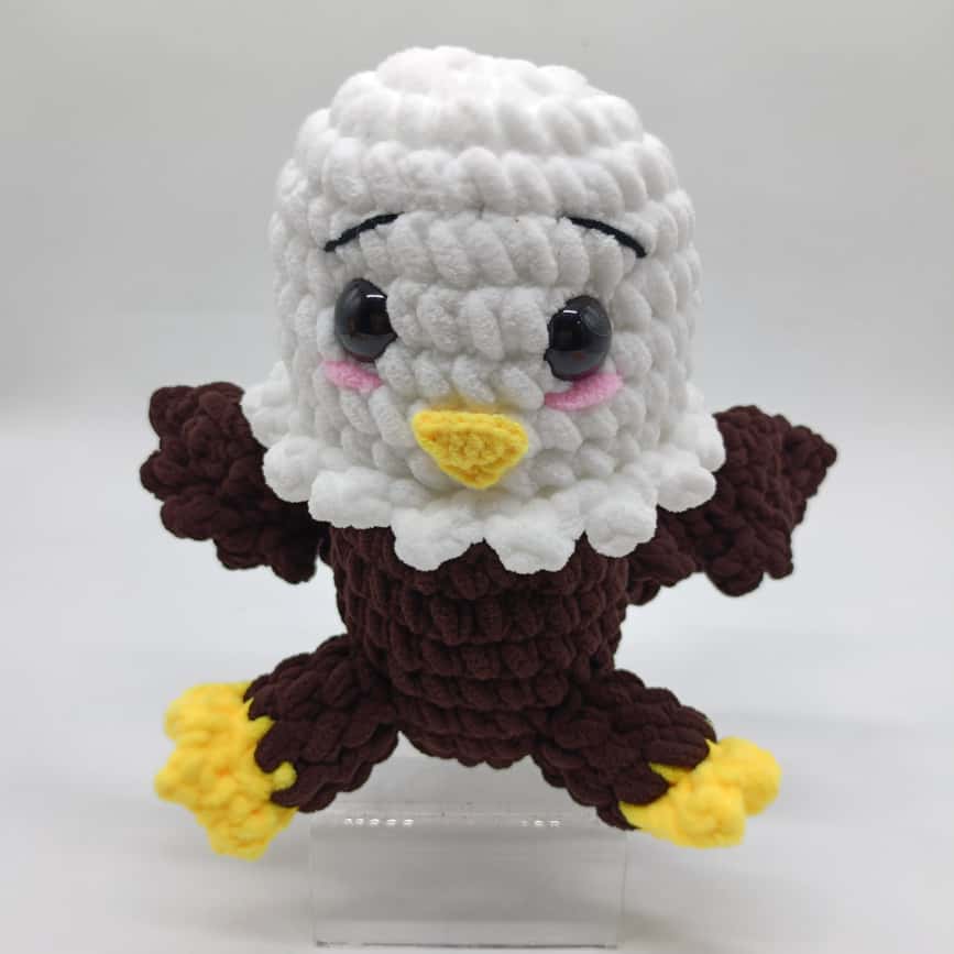 AMIGURUMI EAGLE FLUSH TOY