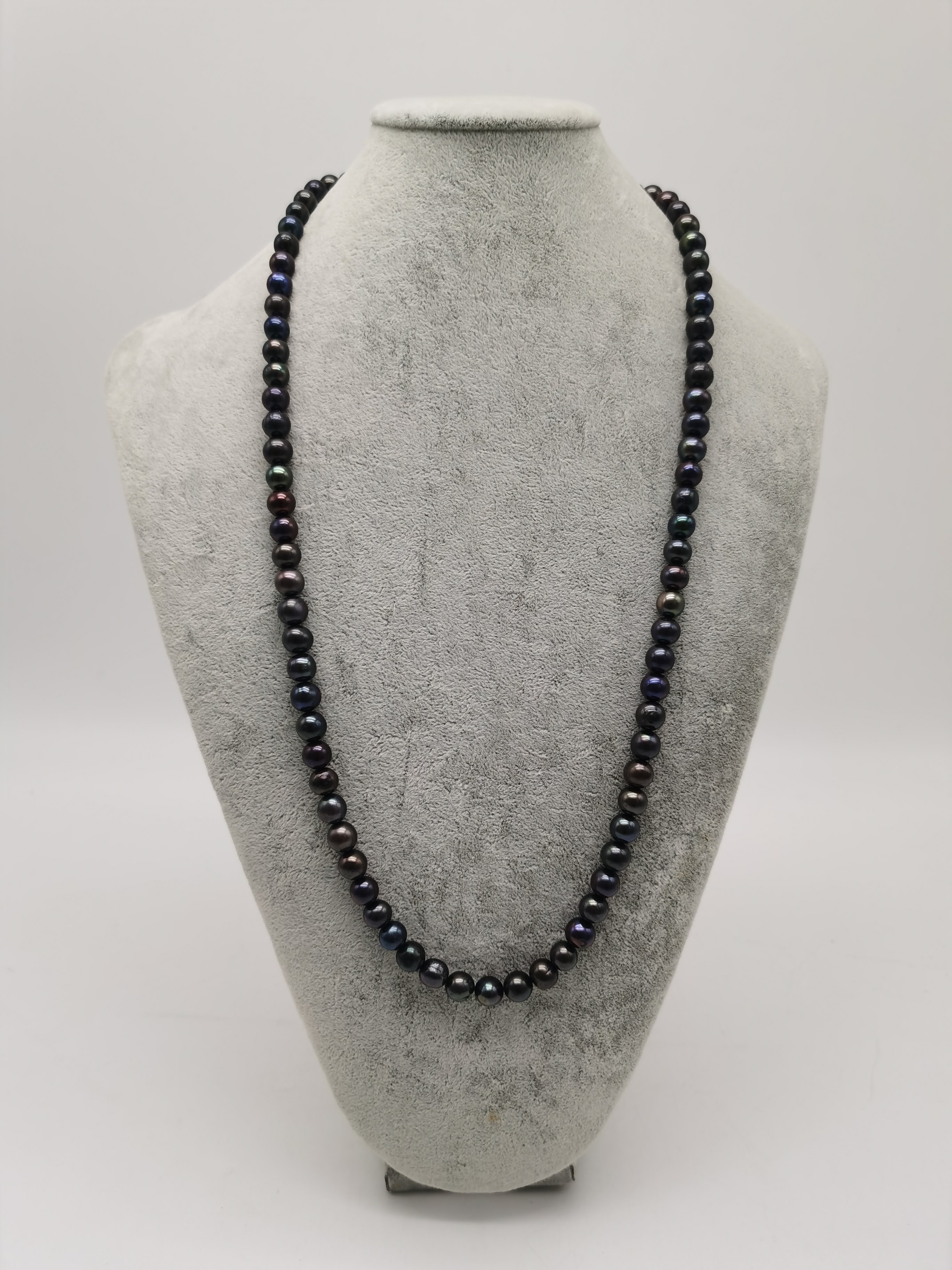 RANTAI SEA WATER PEARL BLACK 10MM