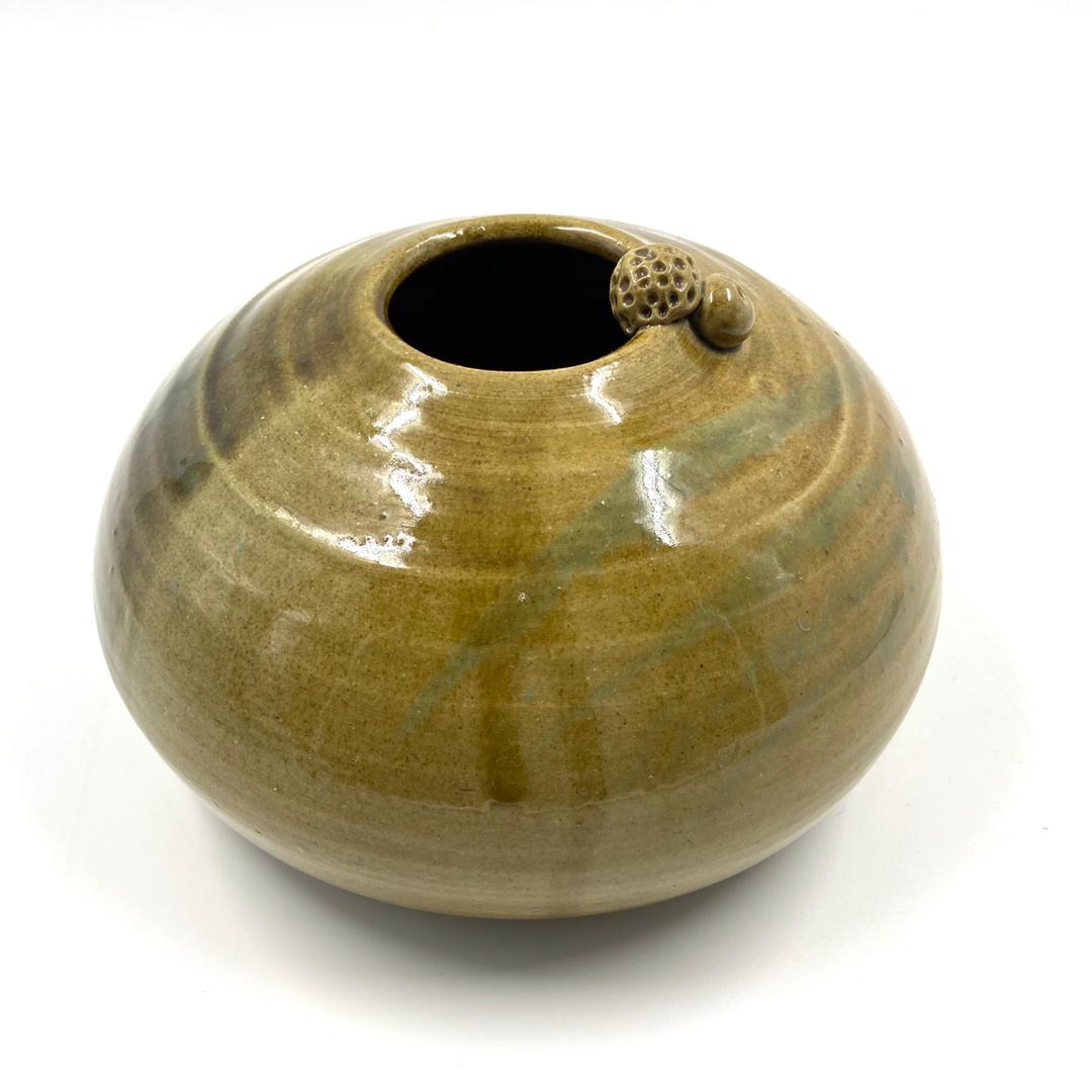 CERAMIC DECORATION VASE