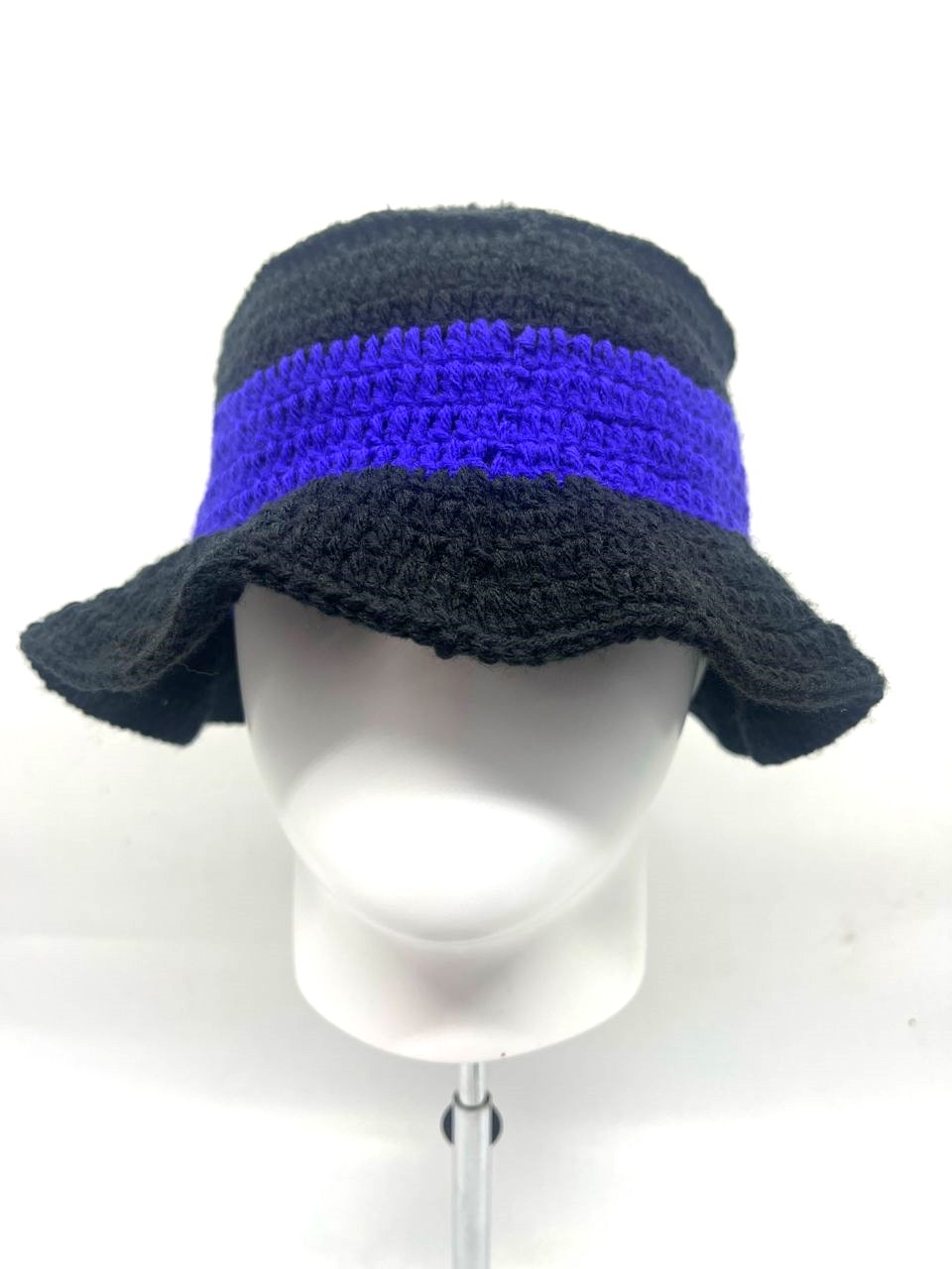 TOPI CROCHET