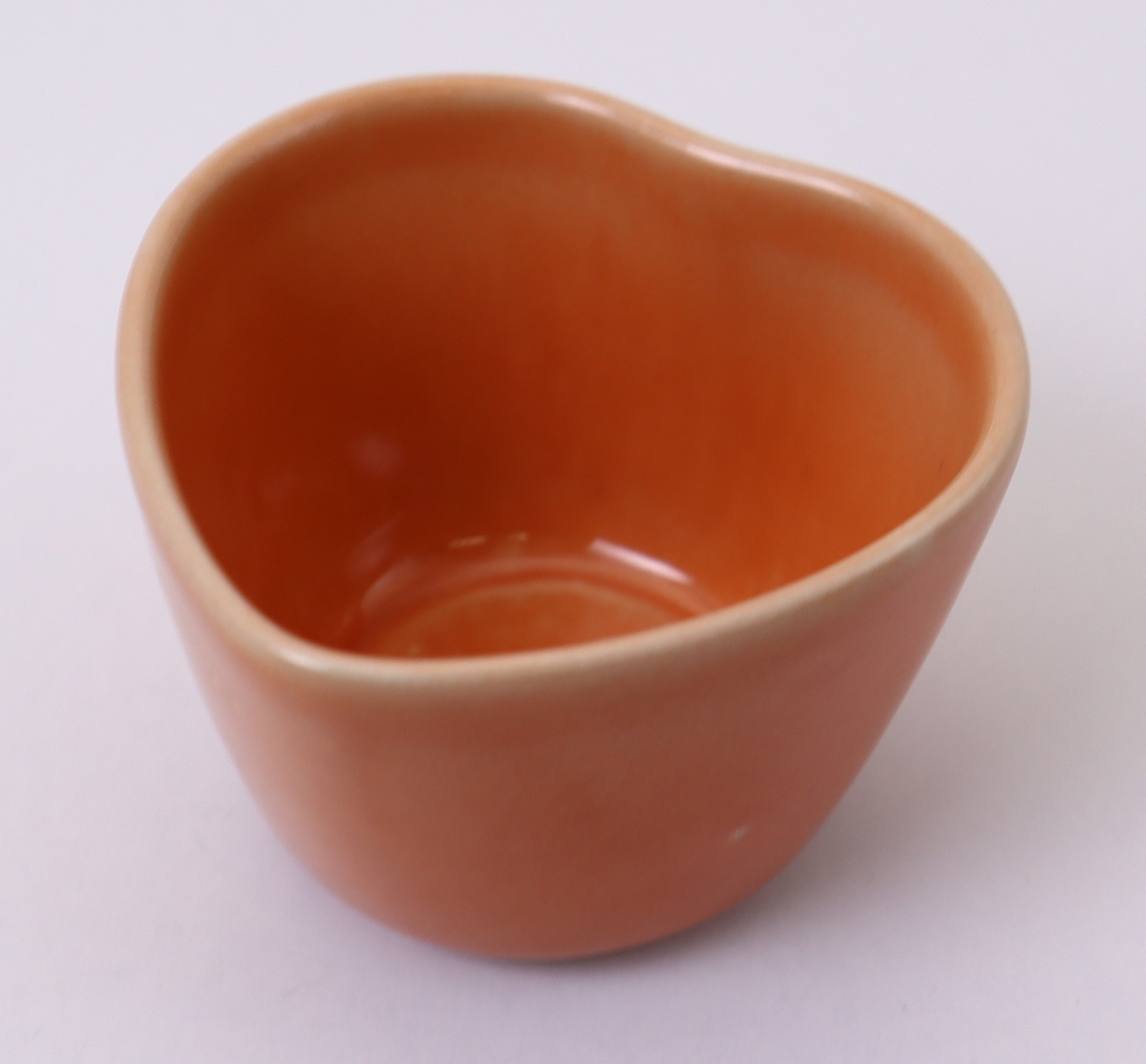 MANGKUK HATI SERAMIK