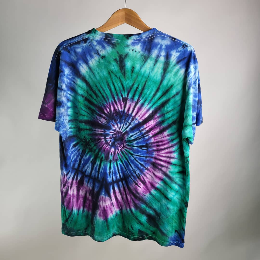 T-SHIRT TYE & DYE