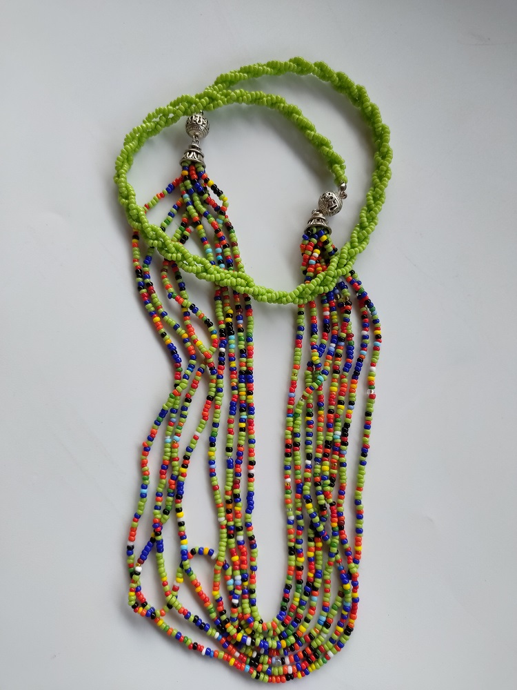 TINUNJUNGAN SINALAPID NECKLACE