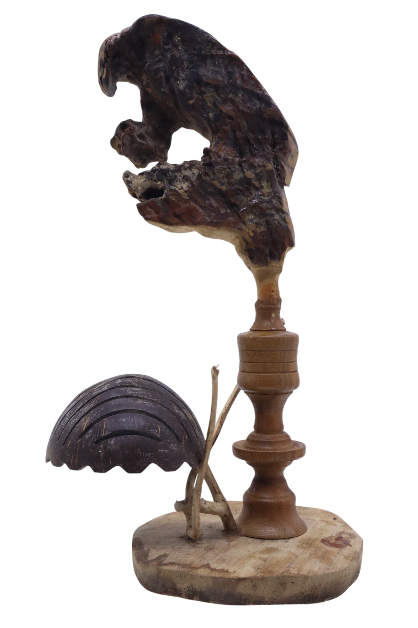 WOOD AND COCONUTSHELL DECO