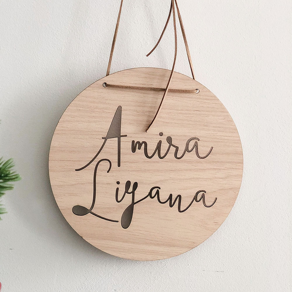 ROUND CUSTOMIZED NAME