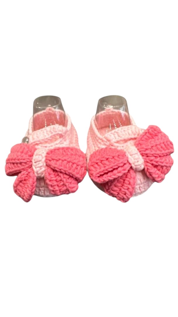 BABY SHOES CROCHET WITH RIBBON 1
