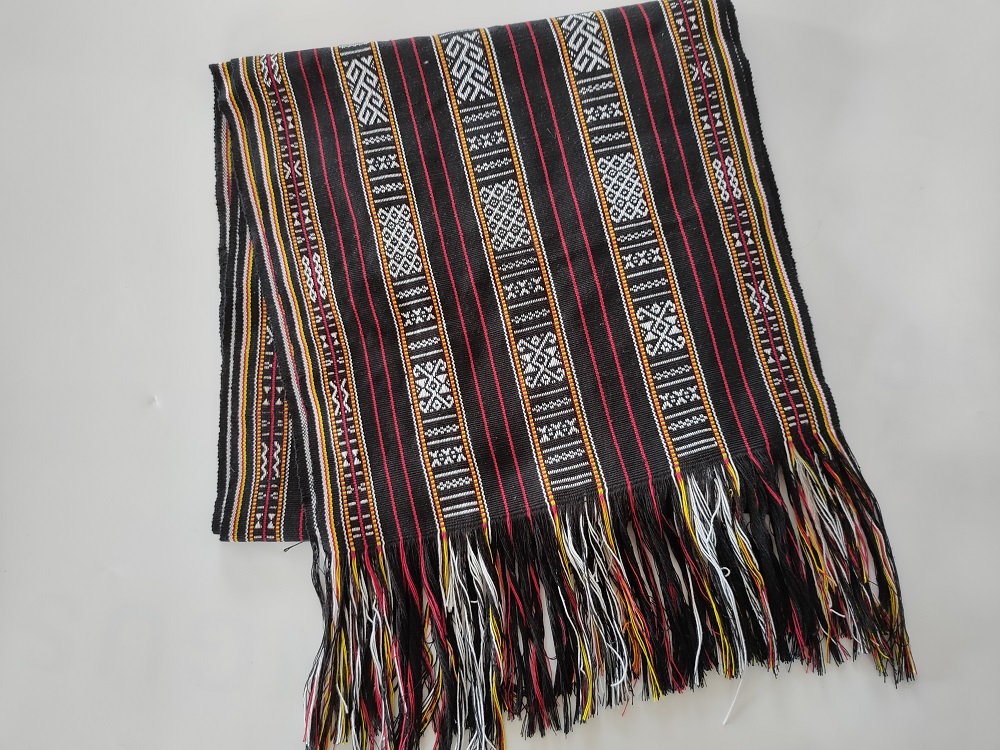 RINUGADING ( KAIN SARUNG)