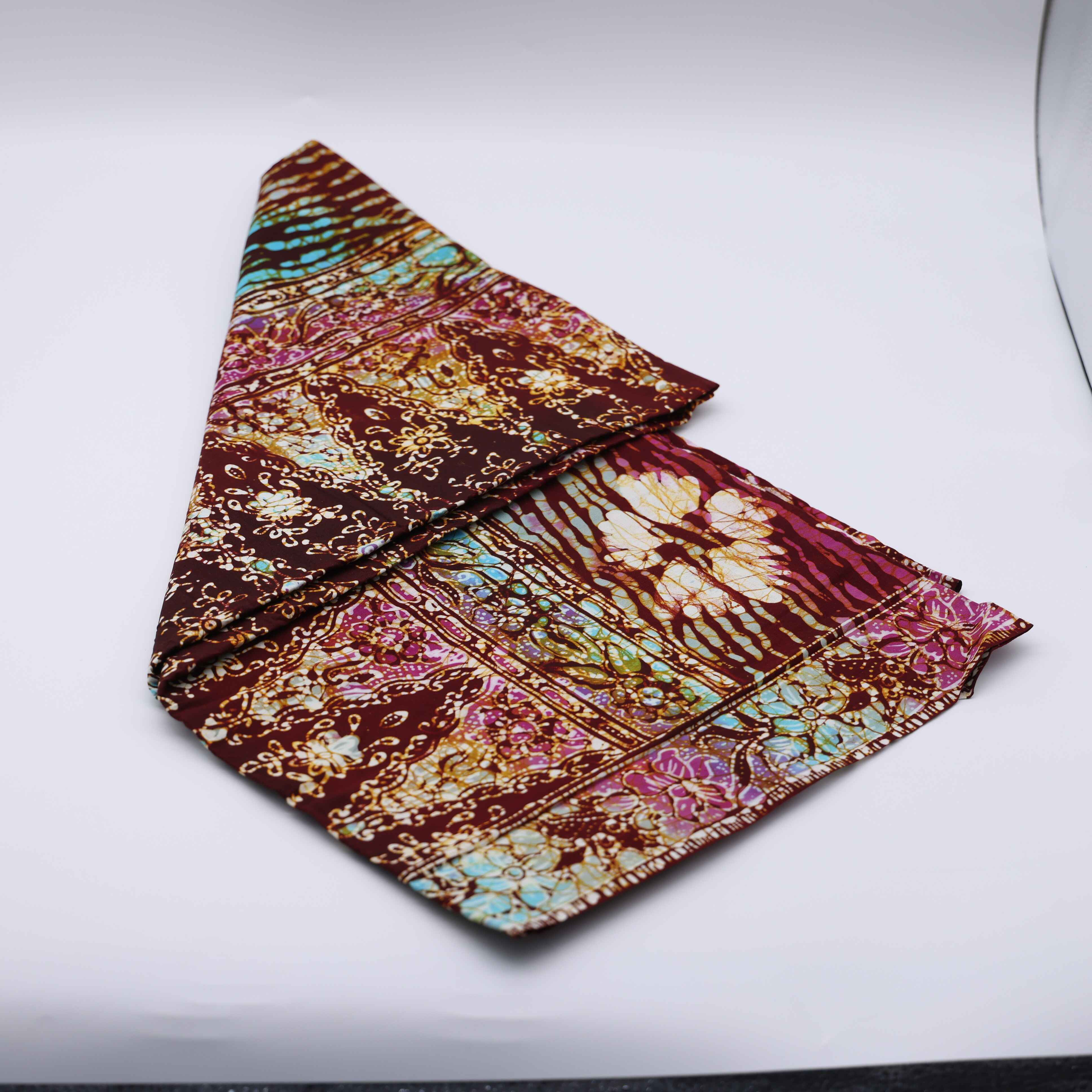 BATIK SARUNG PELANGI