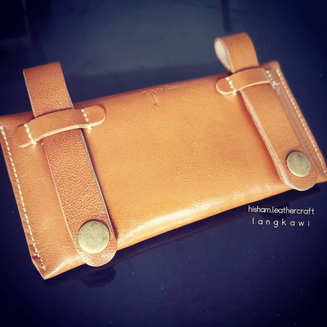 LEATHER WAIST PHONE BAG