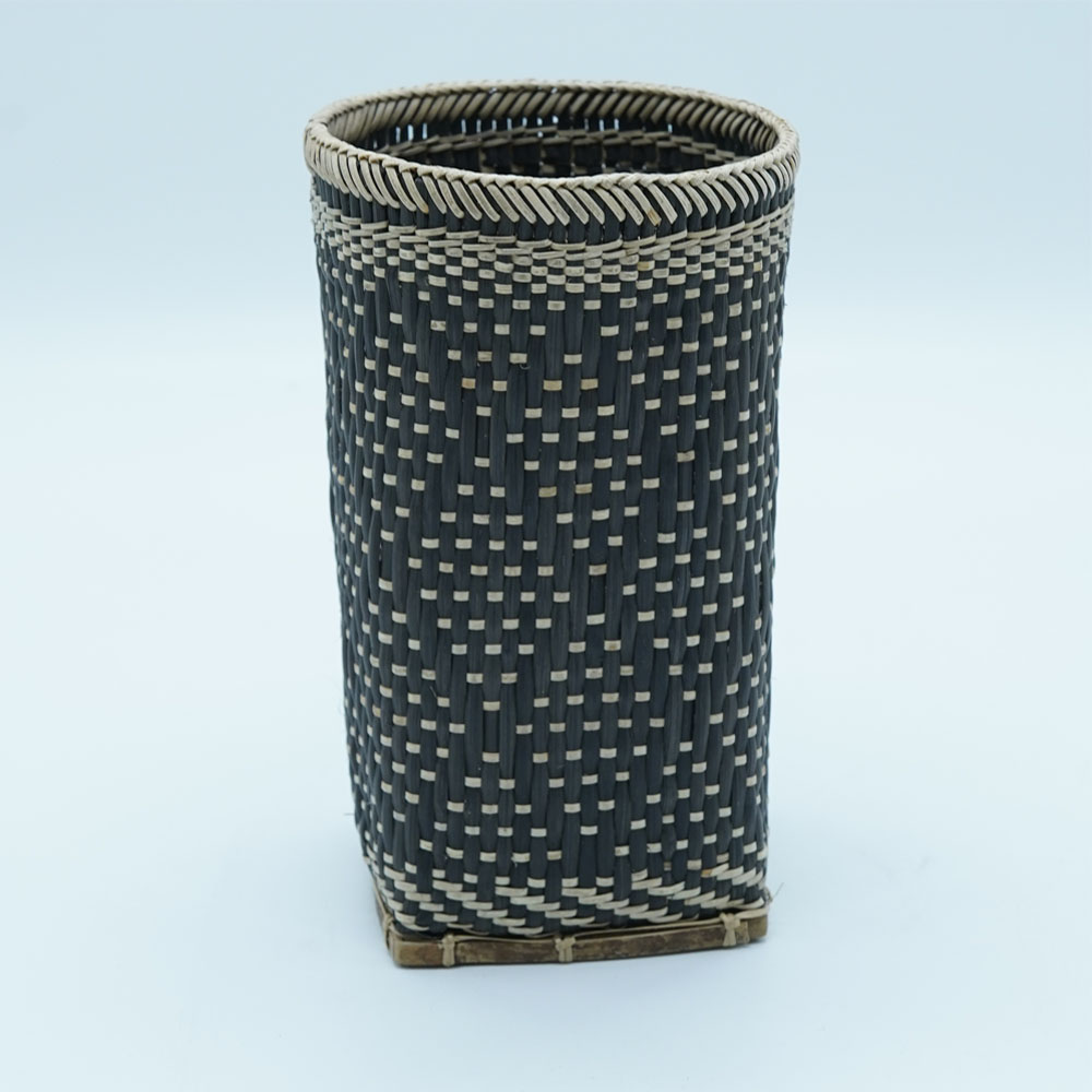 PENCIL HOLDER ROTAN