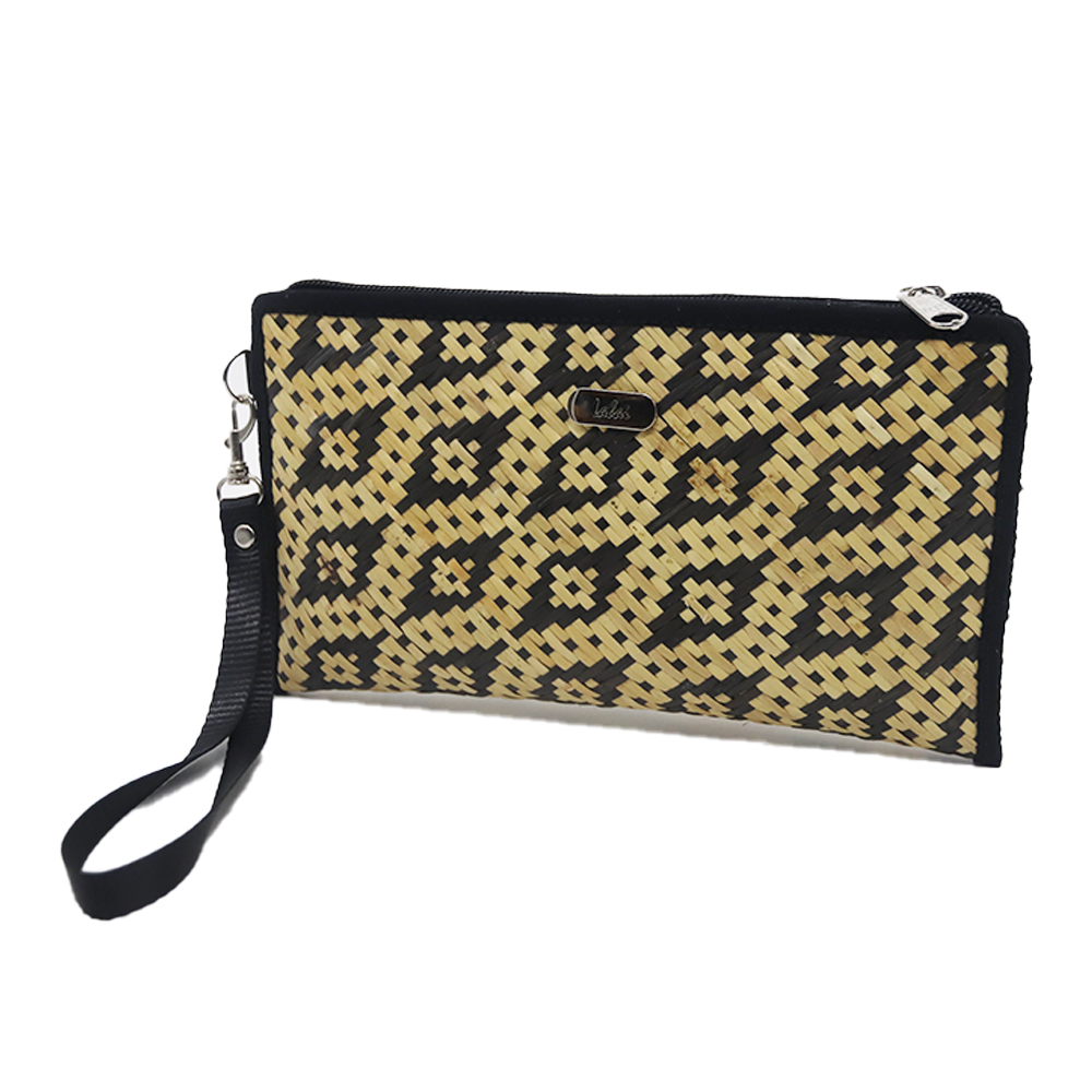 RATTAN WEAVING CLUTCH BAG