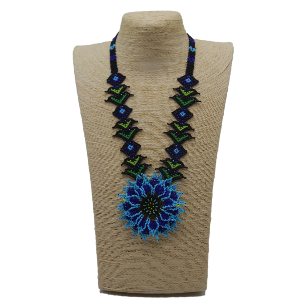 3D FLORAL NECKLACE