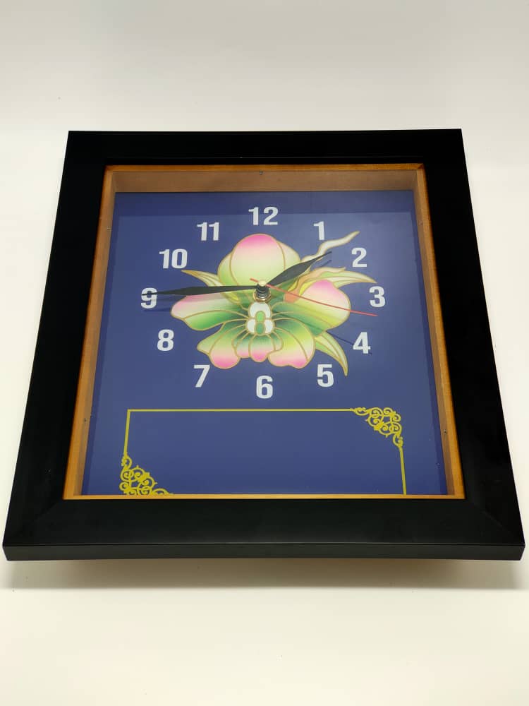 WALL CLOCK DECORATION AND GIFT
