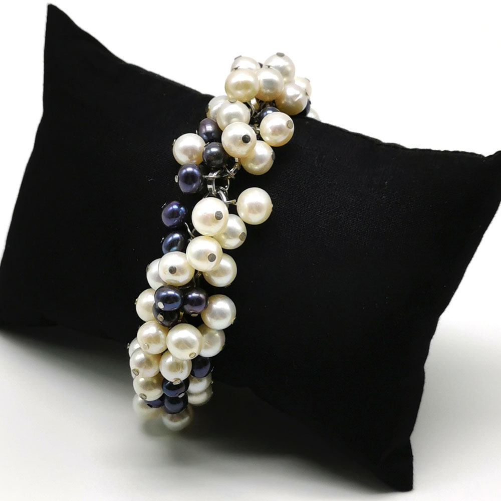 DANGLING ROUND PEARL BRACELET