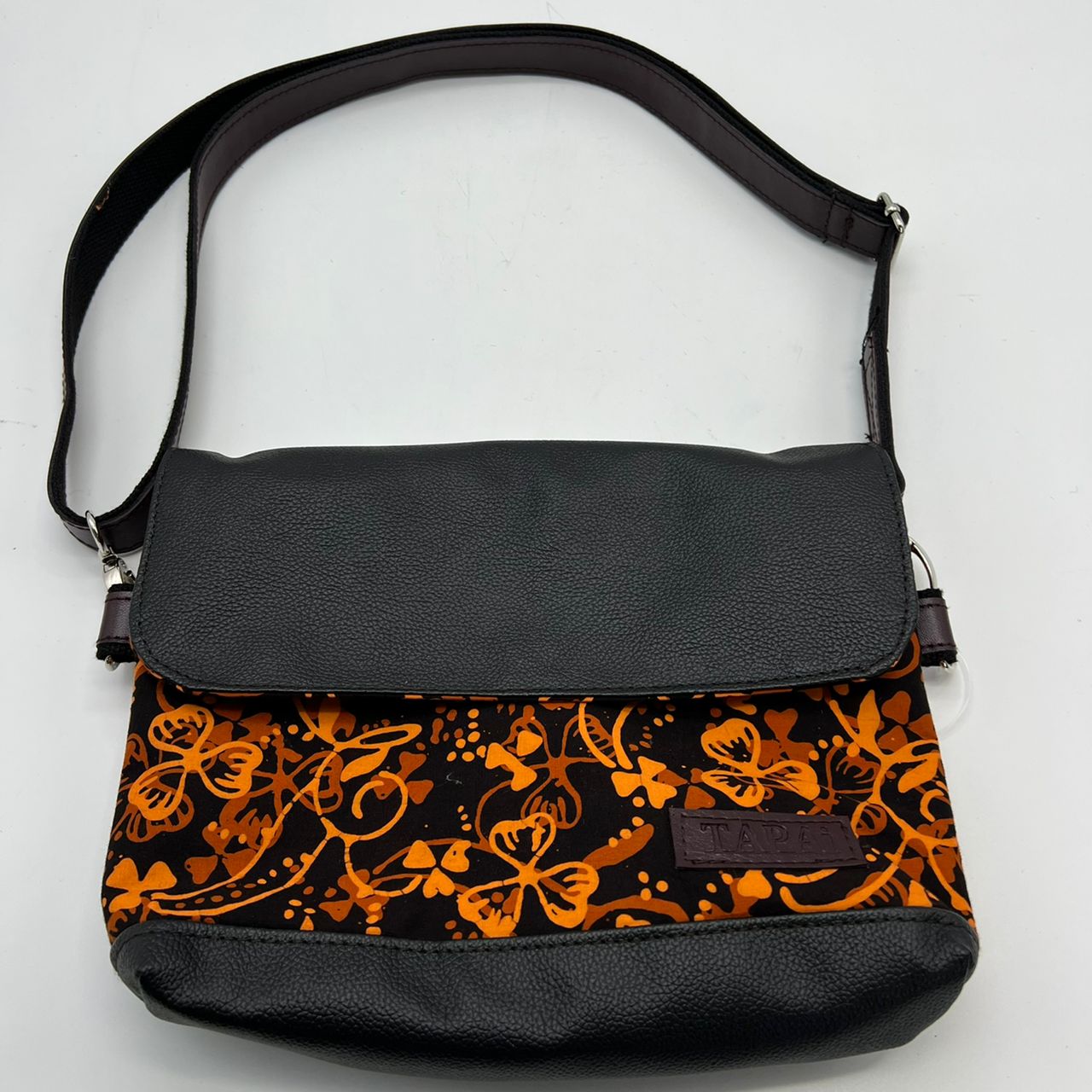 BATIK SLING BAG
