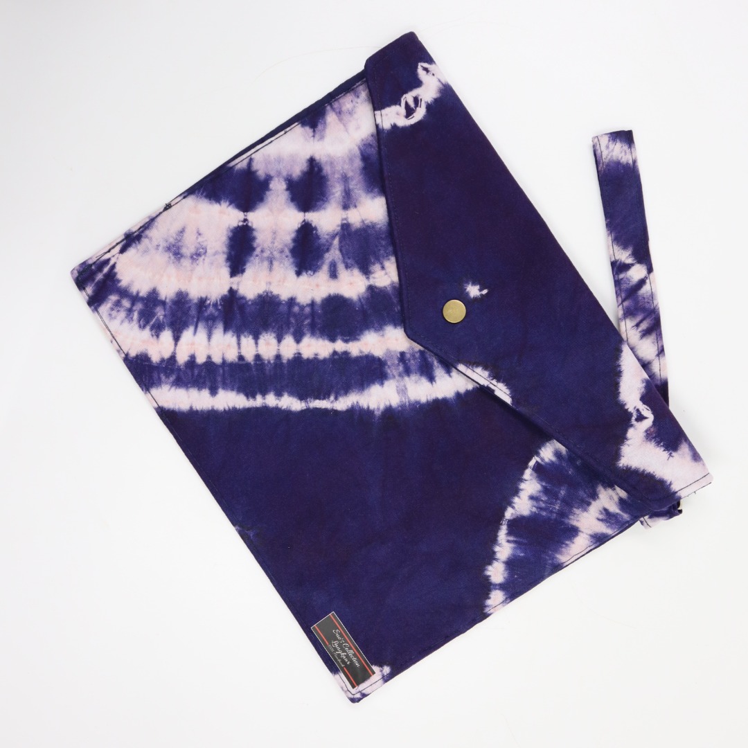 TIE & DYE BATIK IPAD BAG