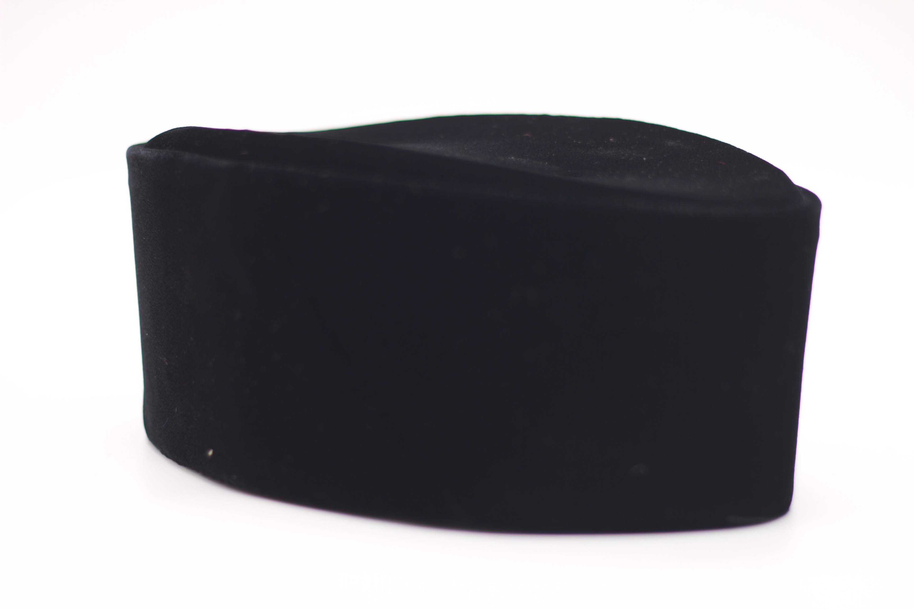 SONGKOK DEWASA (CROWN ) 3 1/2" SAIZ (22 3/4)