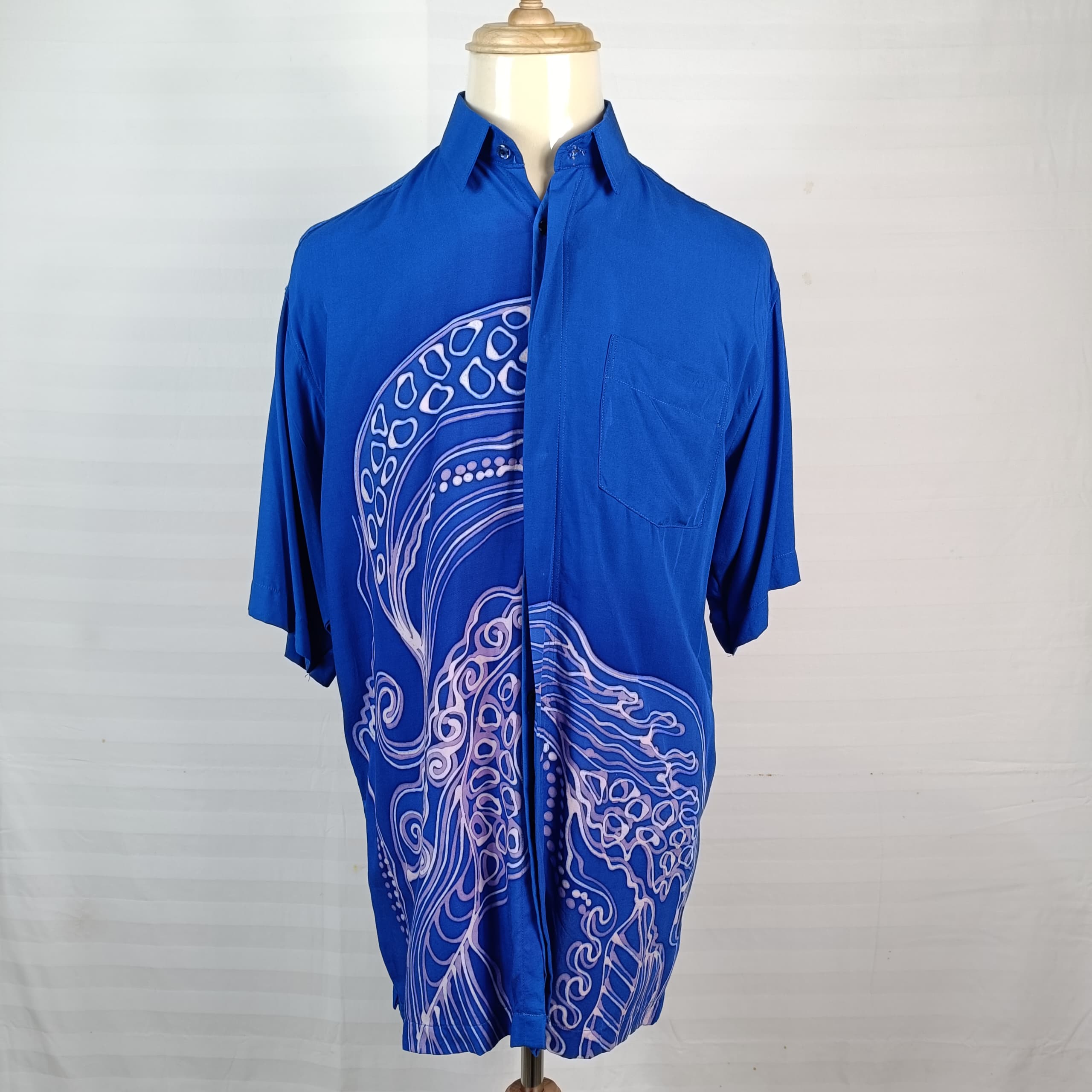SHORT SLEEVE BATIK MEN SHIRT