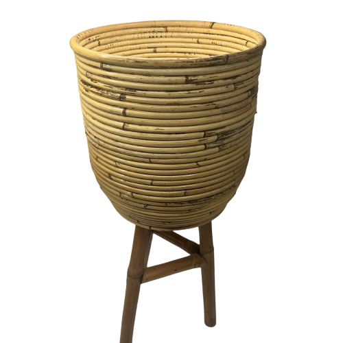 BEKAS PASU BUNGA ROTAN