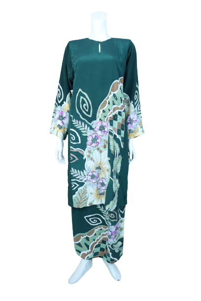 BAJU KURUNG PESAK