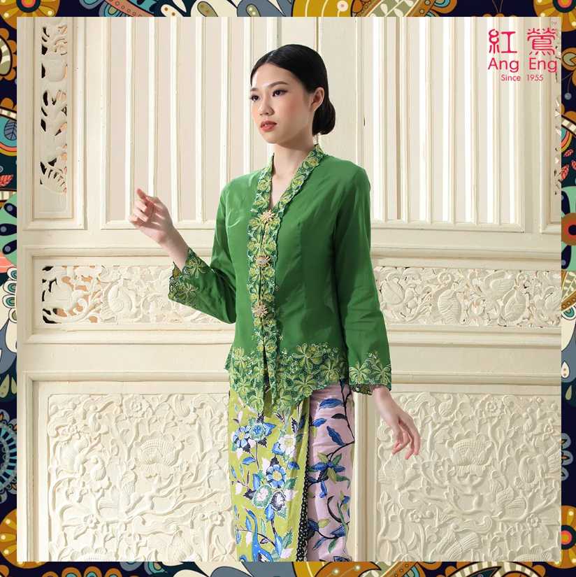 DAFFODIL KEBAYA