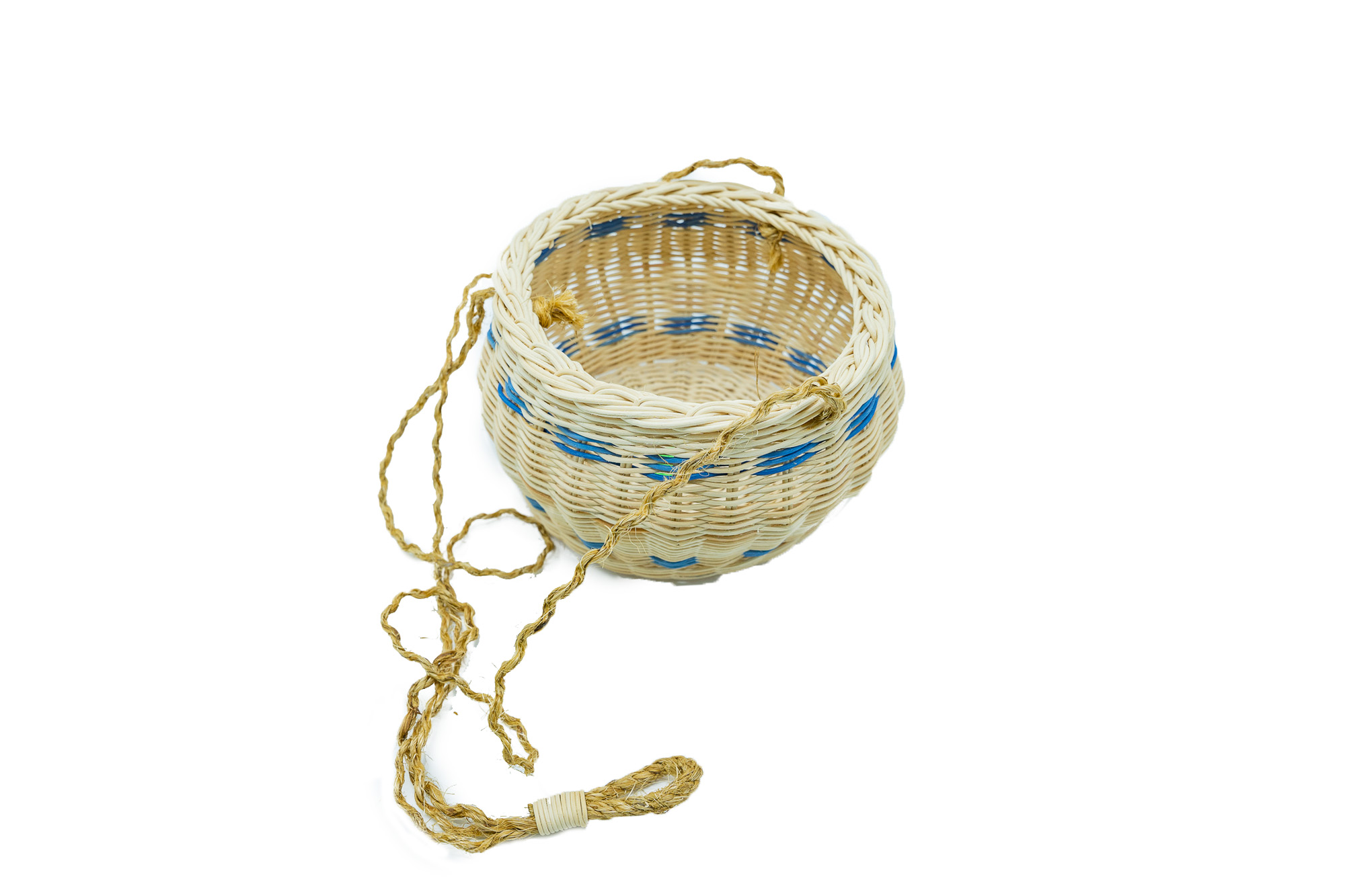 PASU BUNGA ROTAN GANTUNG