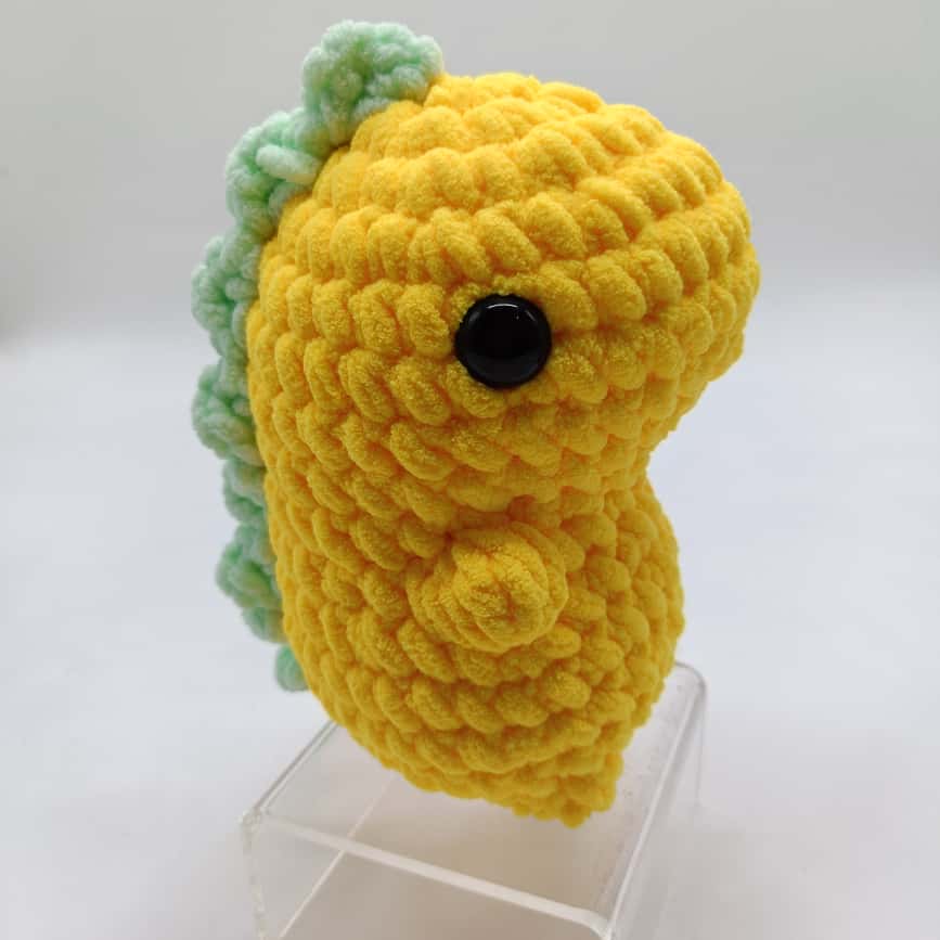 AMIGURUMI DINO FLUSH TOY