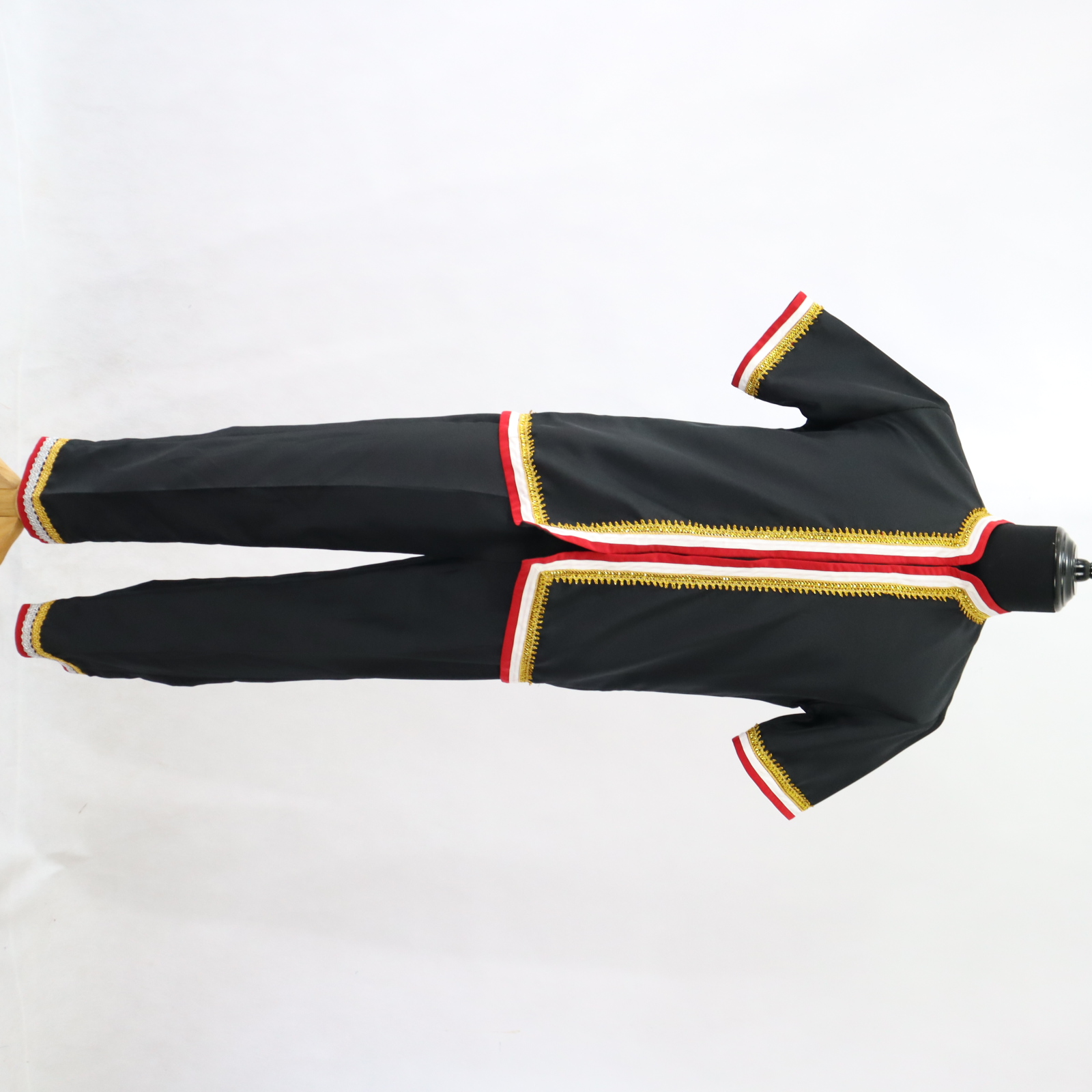 BIDAYUH TRADITIONAL COSTUME