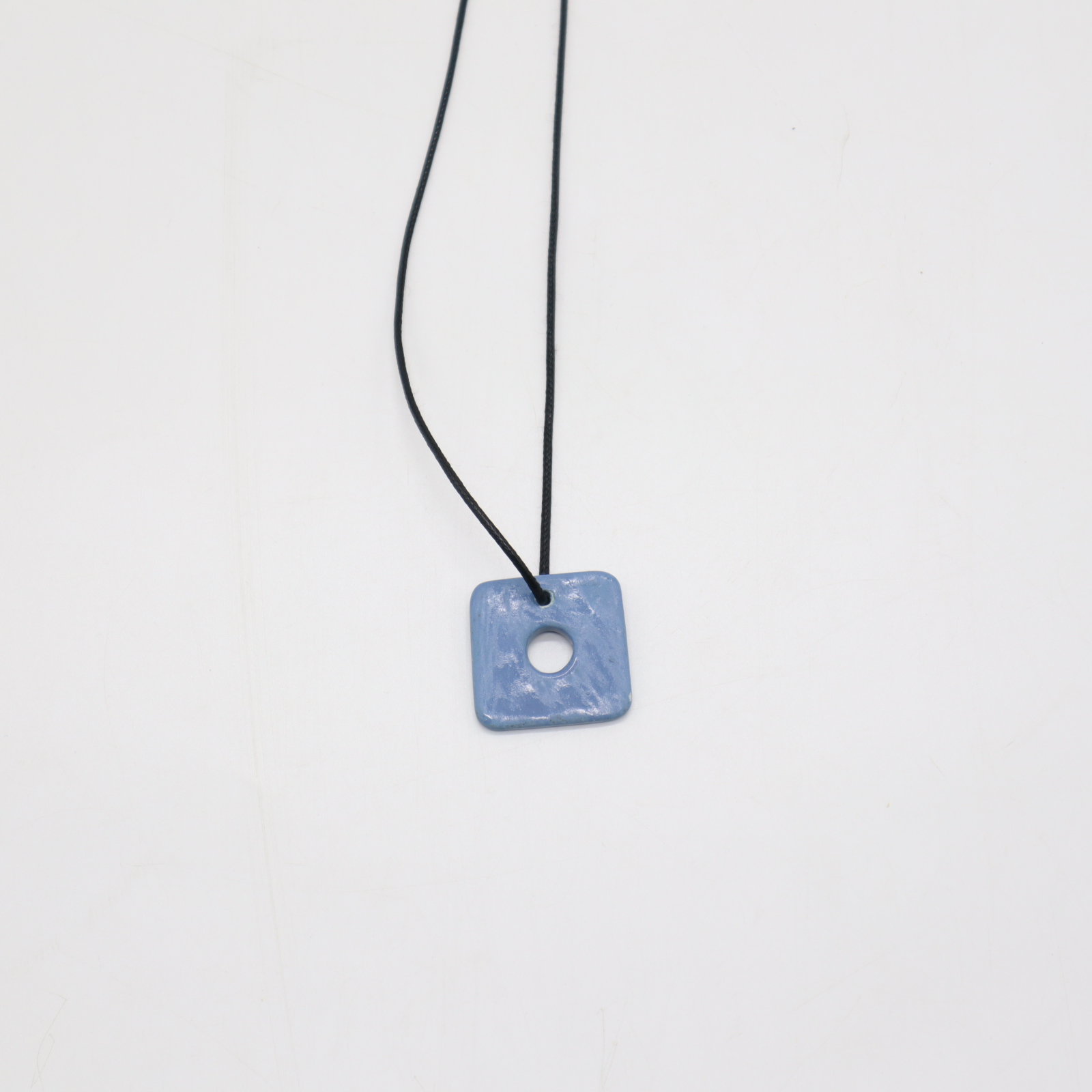 RANTAI LOKET SERAMIK