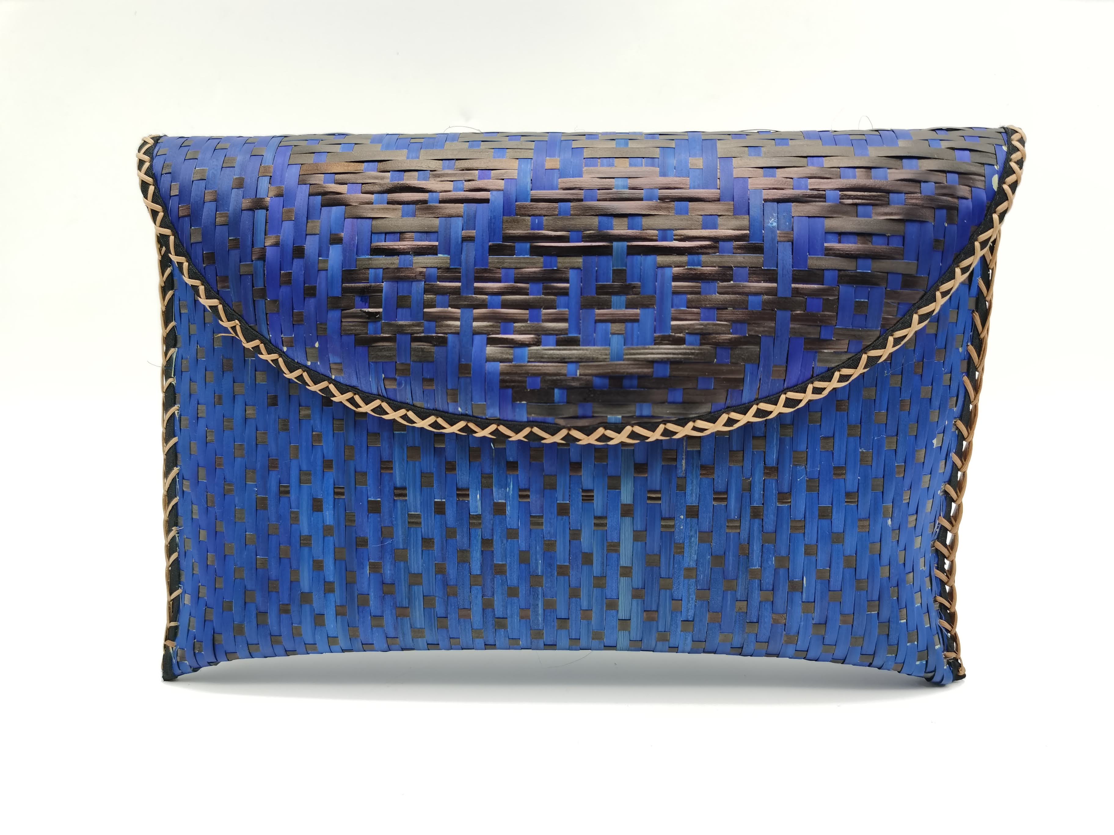 BEG CLUTCH TINATAPAI  BIRU